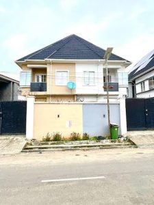 Duplexes in Surulere